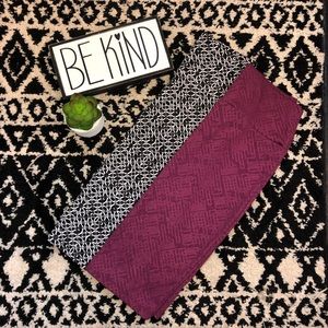 2 Xsmall LulaRoe Cassie skirts